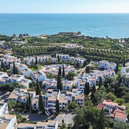 Seaside Retreat With Pool, Ac, And Fast Wi-Fi Apartamento Albufeira Exterior foto
