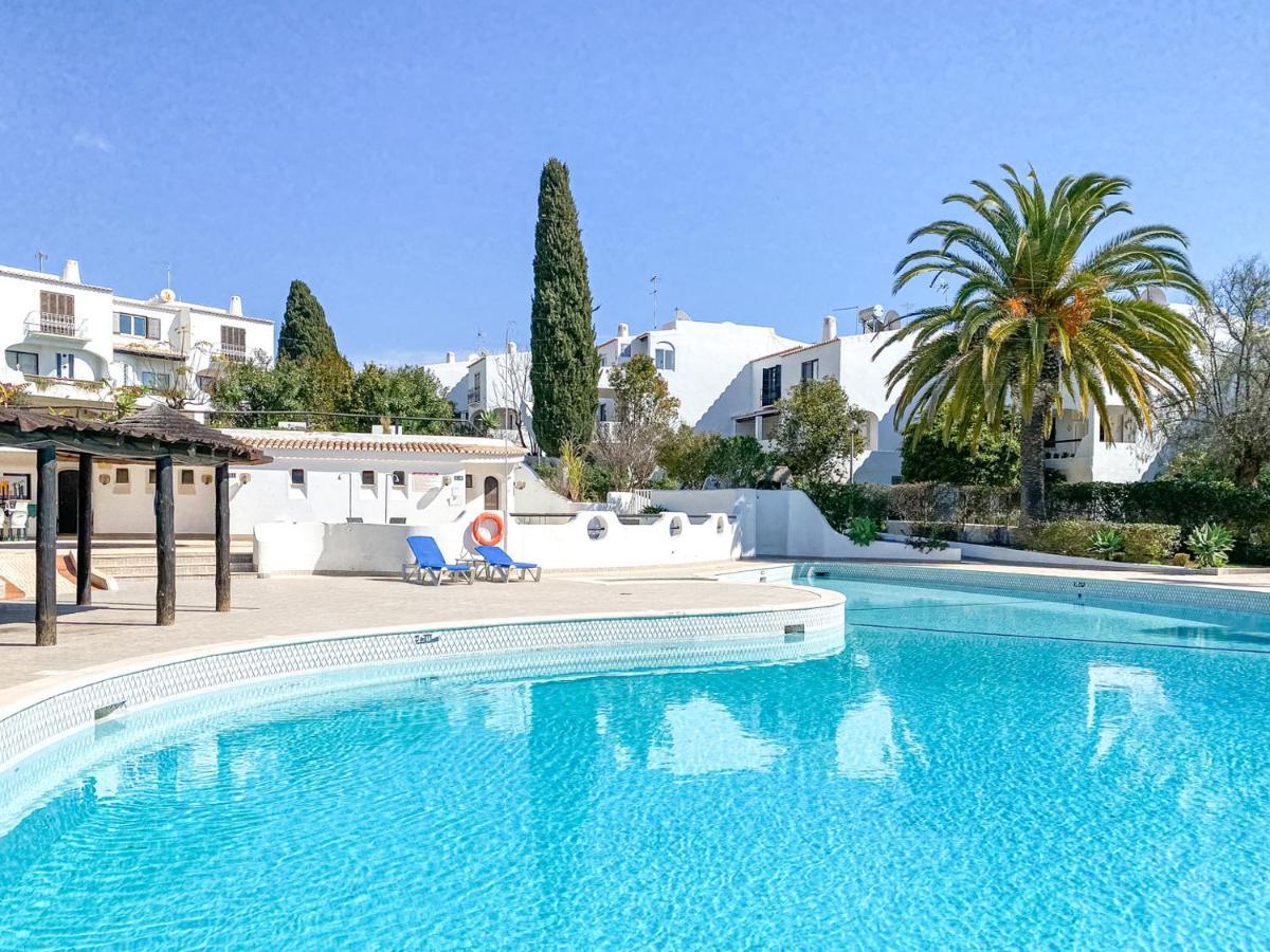 Seaside Retreat With Pool, Ac, And Fast Wi-Fi Apartamento Albufeira Exterior foto